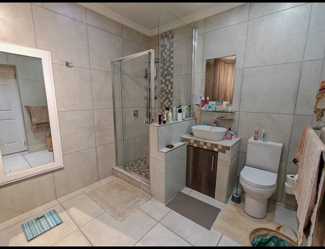 5 BEDROOM HOUSE FOR SALE IN BOLTONWOLD